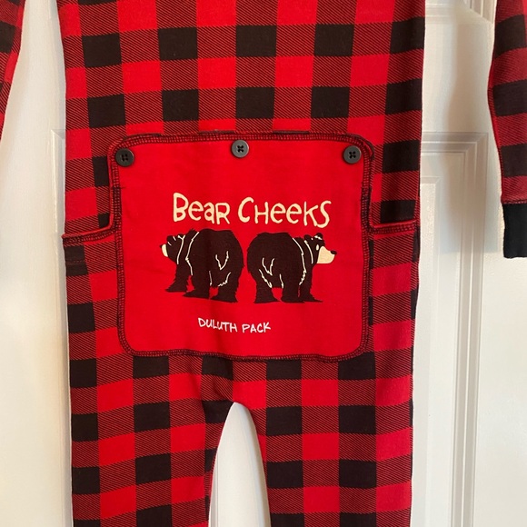 Lazy one❤️🎄🎁 Christmas onesie🙌🤍red black check. Children’s size 6 - Picture 2 of 2